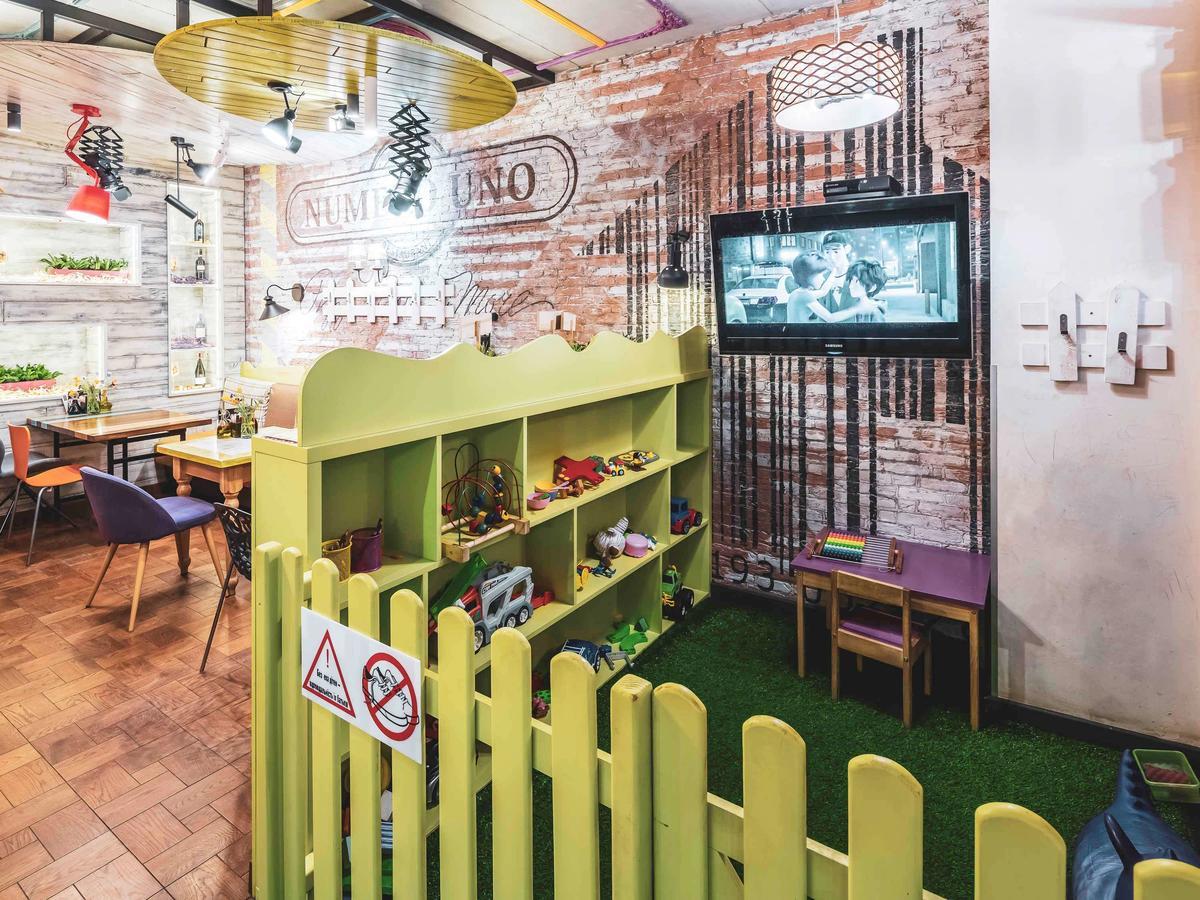 Ibis Styles Lviv Center Hotell Eksteriør bilde